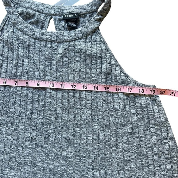 Torrid High Neck Ribbed Tank Top Gray Size 2X - Picture 5 of 6
